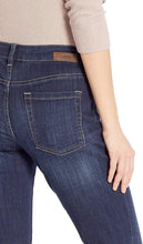 
                        
                          Cargar imagen en el visor de la galería, Jag Jeans Women's Carter Girlfriend Jean
                        
                      