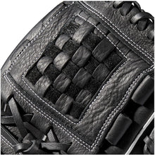 
                        
                          Cargar imagen en el visor de la galería, Wilson A1000 Fastpitch Glove Series - JOY2ESpree
                        
                      