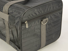 
                        
                          Cargar imagen en el visor de la galería, Sherpa Original Deluxe Airline Approved Pet Carrier, Medium, Black
                        
                      