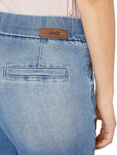 
                        
                          Cargar imagen en el visor de la galería, Jag Jeans Women's Petite Gracie Pull on Bermuda Short
                        
                      