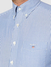 
                        
                          將圖片載入圖庫檢視器 GANT Men's Classic Broadcloth Banker Stripe Shirt - JOY2ESpree
                        
                      
