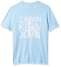 
                        
                          Cargar imagen en el visor de la galería, Calvin Klein Men's Short Sleeve Monogram Logo T-Shirt
                        
                      