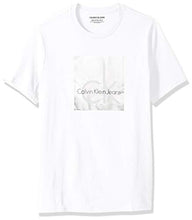 
                        
                          Cargar imagen en el visor de la galería, Calvin Klein Men's Short Sleeve Monogram Logo T-Shirt
                        
                      