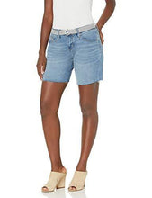 
                        
                          將圖片載入圖庫檢視器 Jag Jeans Women's Demi 8" Belted Boyfriend Short
                        
                      