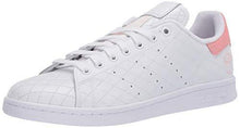 
                        
                          Cargar imagen en el visor de la galería, adidas Originals Women's Stan Smith Sneaker
                        
                      