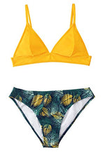 
                        
                          將圖片載入圖庫檢視器 CUPSHE Women's Bikini Triangle Sexy Lace Up Two Piece Bathing Suit
                        
                      