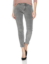 
                        
                          Cargar imagen en el visor de la galería, Jag Jeans Women's Mera Skinny Ankle Pant in Refined Corduroy
                        
                      