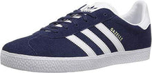 
                        
                          Load image into Gallery viewer, adidas Originals Unisex-Child Gazelle Sneaker
                        
                      