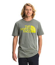 
                        
                          Cargar imagen en el visor de la galería, The North Face Men's Short Sleeve Half Dome Tee
                        
                      