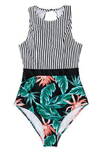 
                        
                          將圖片載入圖庫檢視器 CUPSHE Women's Striped Leafy One Piece Swimsuit
                        
                      