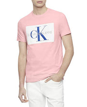 
                        
                          Cargar imagen en el visor de la galería, Calvin Klein Men's Short Sleeve Monogram Logo T-Shirt
                        
                      