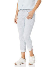 
                        
                          Load image into Gallery viewer, Jag Jeans Women's Petite Carter Girlfriend Jean
                        
                      