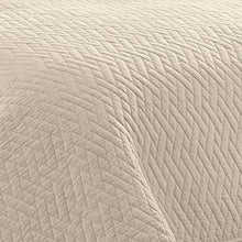 
                        
                          將圖片載入圖庫檢視器 Tommy Bahama Chevron Quilt Set, Full/Queen, Pelican Gray
                        
                      