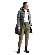 
                        
                          Muat gambar ke penampil Galeri, The North Face Women's Metropolis Insulated Parka III - Long Winter Coat
                        
                      