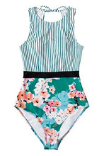 
                        
                          將圖片載入圖庫檢視器 CUPSHE Women's Striped Leafy One Piece Swimsuit
                        
                      
