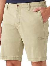 
                        
                          Cargar imagen en el visor de la galería, Tommy Bahama Boracay Cargo Shorts
                        
                      